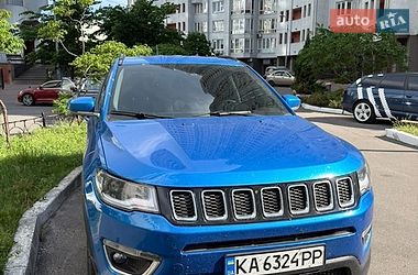 Внедорожник / Кроссовер Jeep Compass 2017 в Киеве