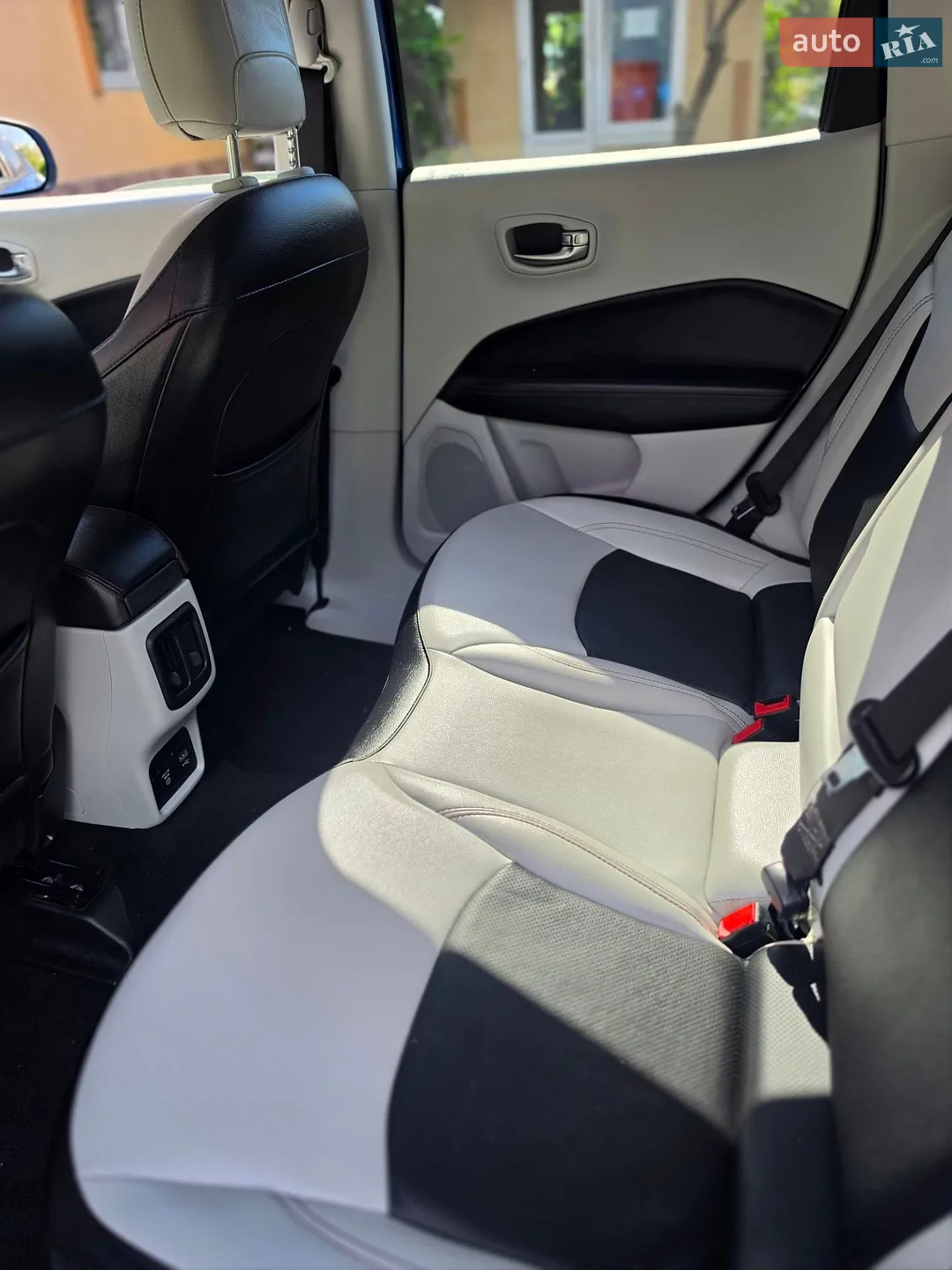 2020 Jeep Compass - мініатюра 22