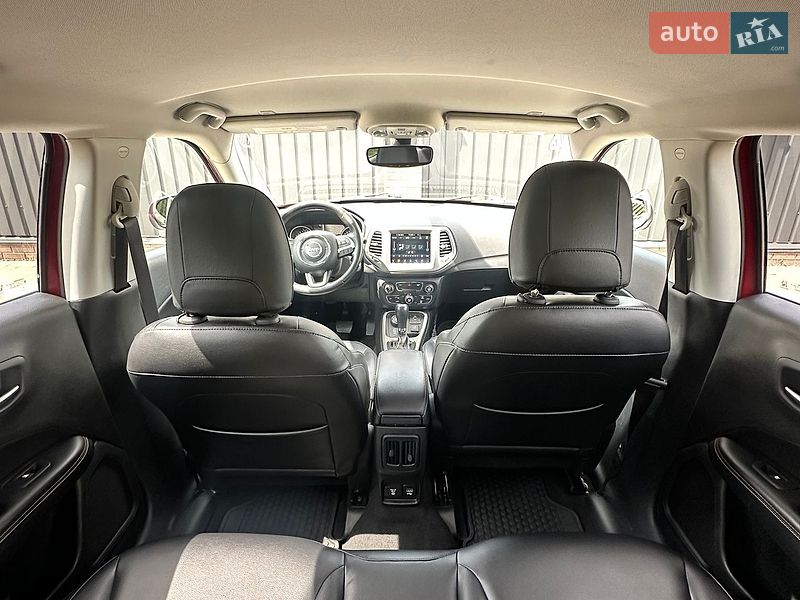 Внедорожник / Кроссовер Jeep Compass 2017 в Белогородке