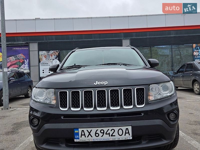 Внедорожник / Кроссовер Jeep Compass 2011 в Валках