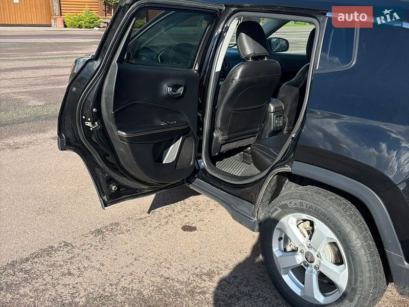 Внедорожник / Кроссовер Jeep Compass 2017 в Киеве фото 11 Внедорожник / Кроссовер Jeep Compass 2017 в Киеве