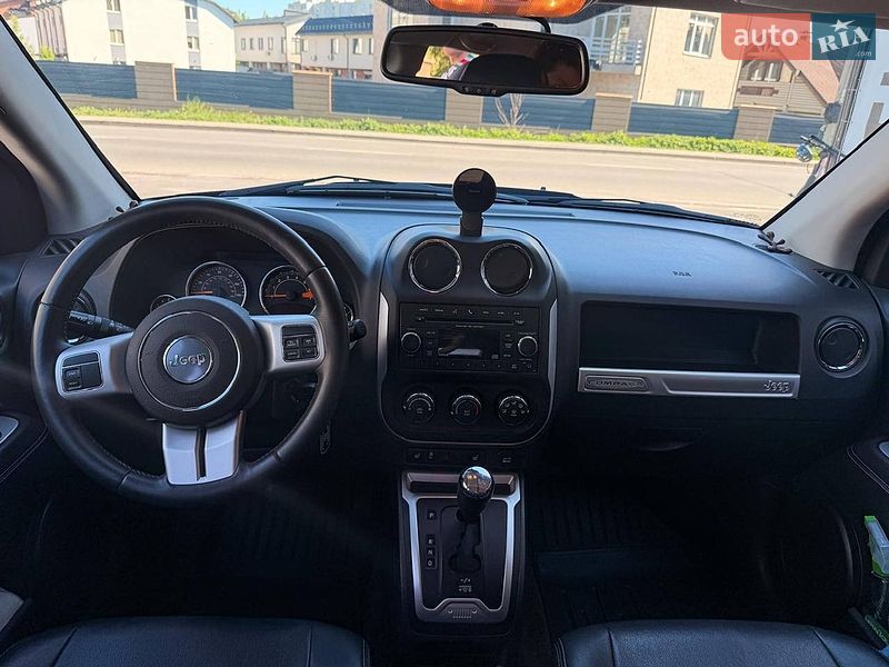 Позашляховик / Кросовер Jeep Compass 2015 в Києві
