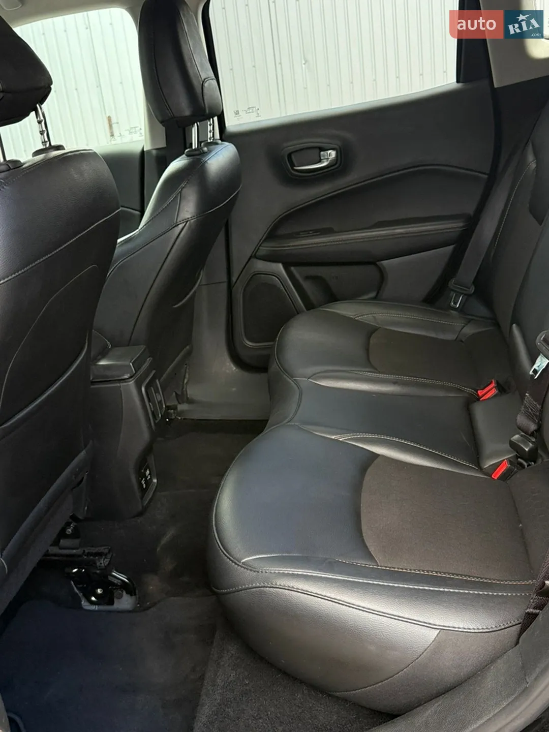 2019 Jeep Compass - мініатюра 14