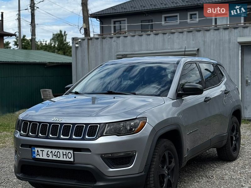 Позашляховик / Кросовер Jeep Compass 2017 в Києві