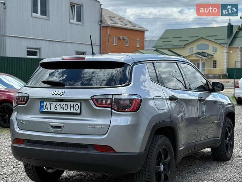 Позашляховик / Кросовер Jeep Compass 2017 в Києві