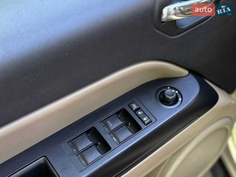 Внедорожник / Кроссовер Jeep Compass 2010 в Кропивницком