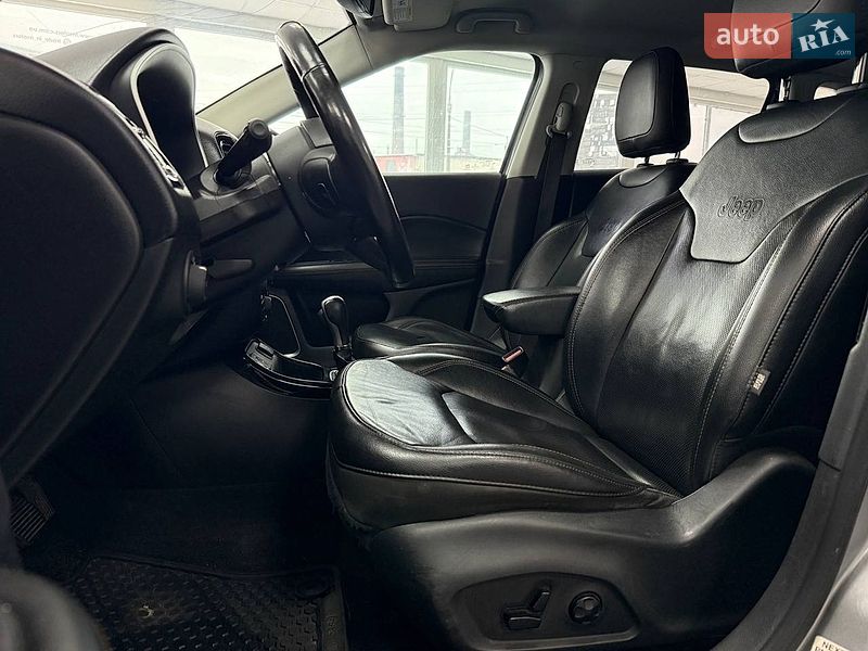 Внедорожник / Кроссовер Jeep Compass 2019 в Киеве
