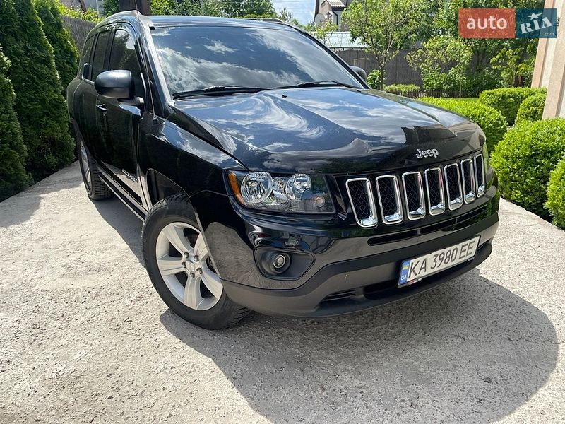 Позашляховик / Кросовер Jeep Compass 2015 в Києві