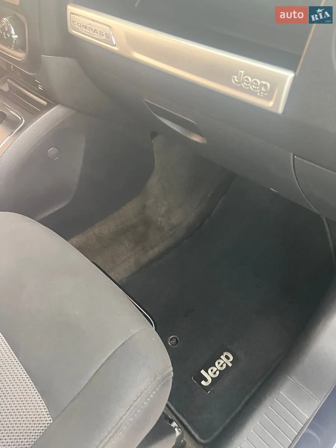 2016 Jeep Compass - мініатюра 21