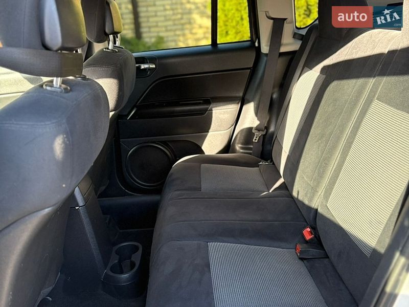 Внедорожник / Кроссовер Jeep Compass 2011 в Киеве