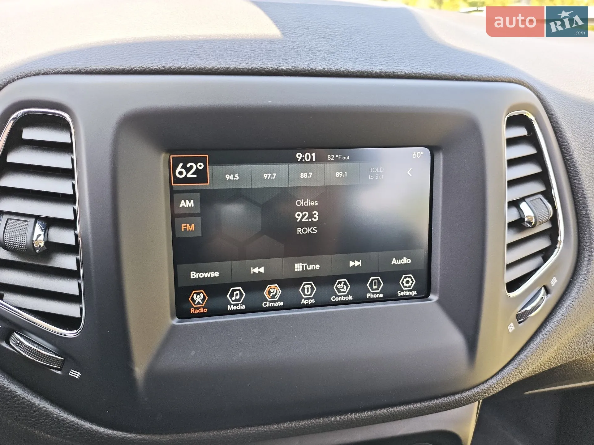 2020 Jeep Compass - мініатюра 13