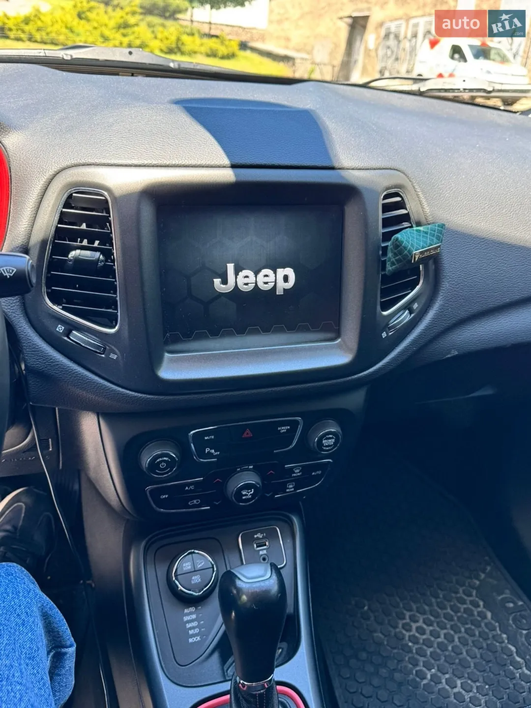 2018 Jeep Compass - мініатюра 13