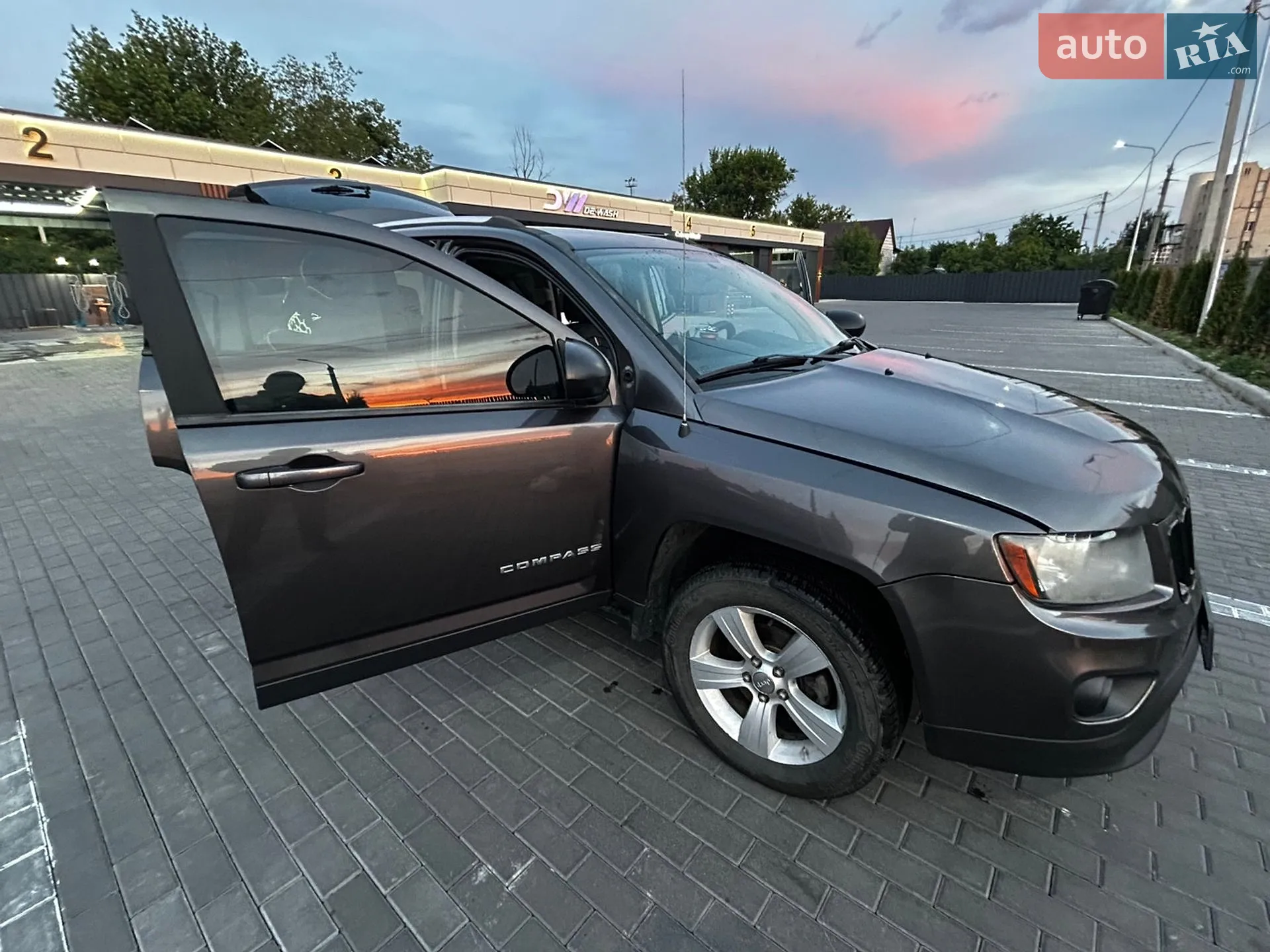 2014 Jeep Compass - мініатюра 2