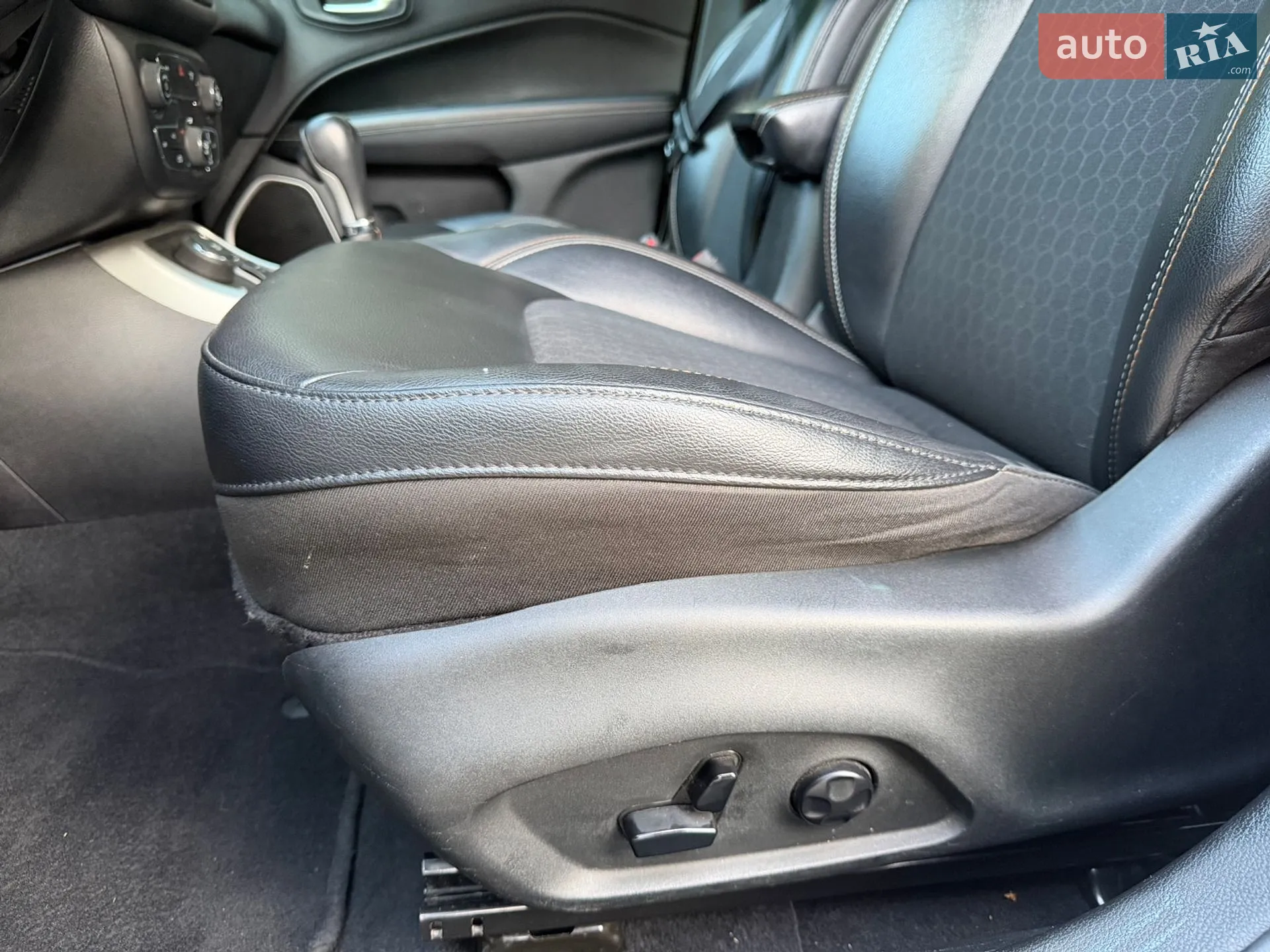 2019 Jeep Compass - мініатюра 25