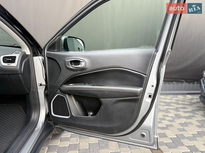 Внедорожник / Кроссовер Jeep Compass 2018 в Львове