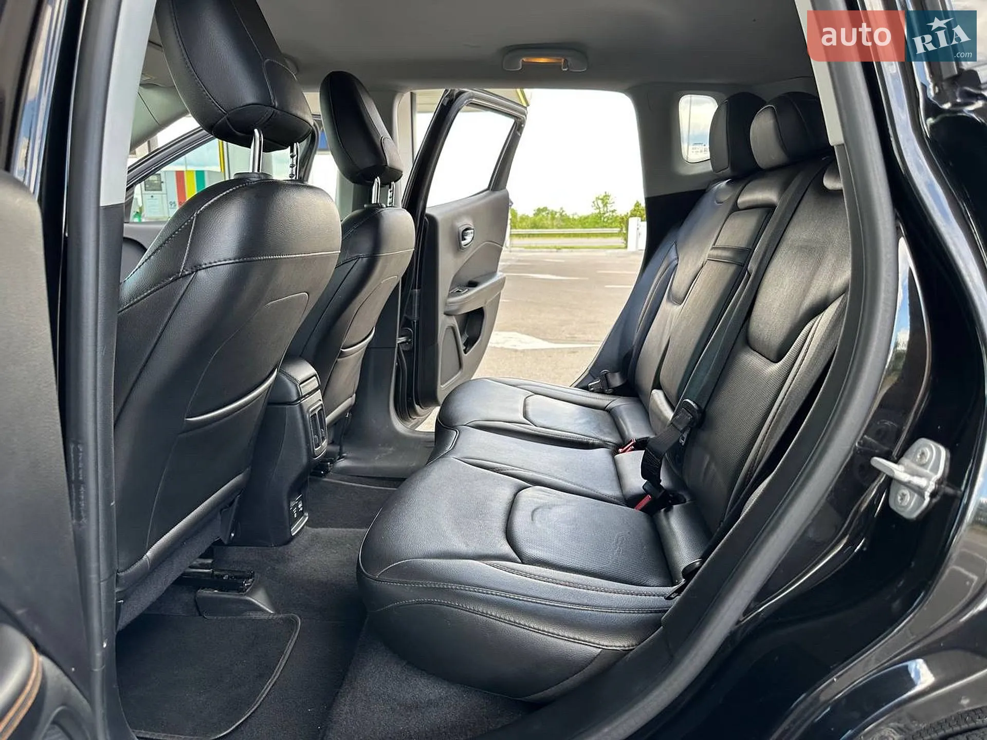 2018 Jeep Compass - мініатюра 13