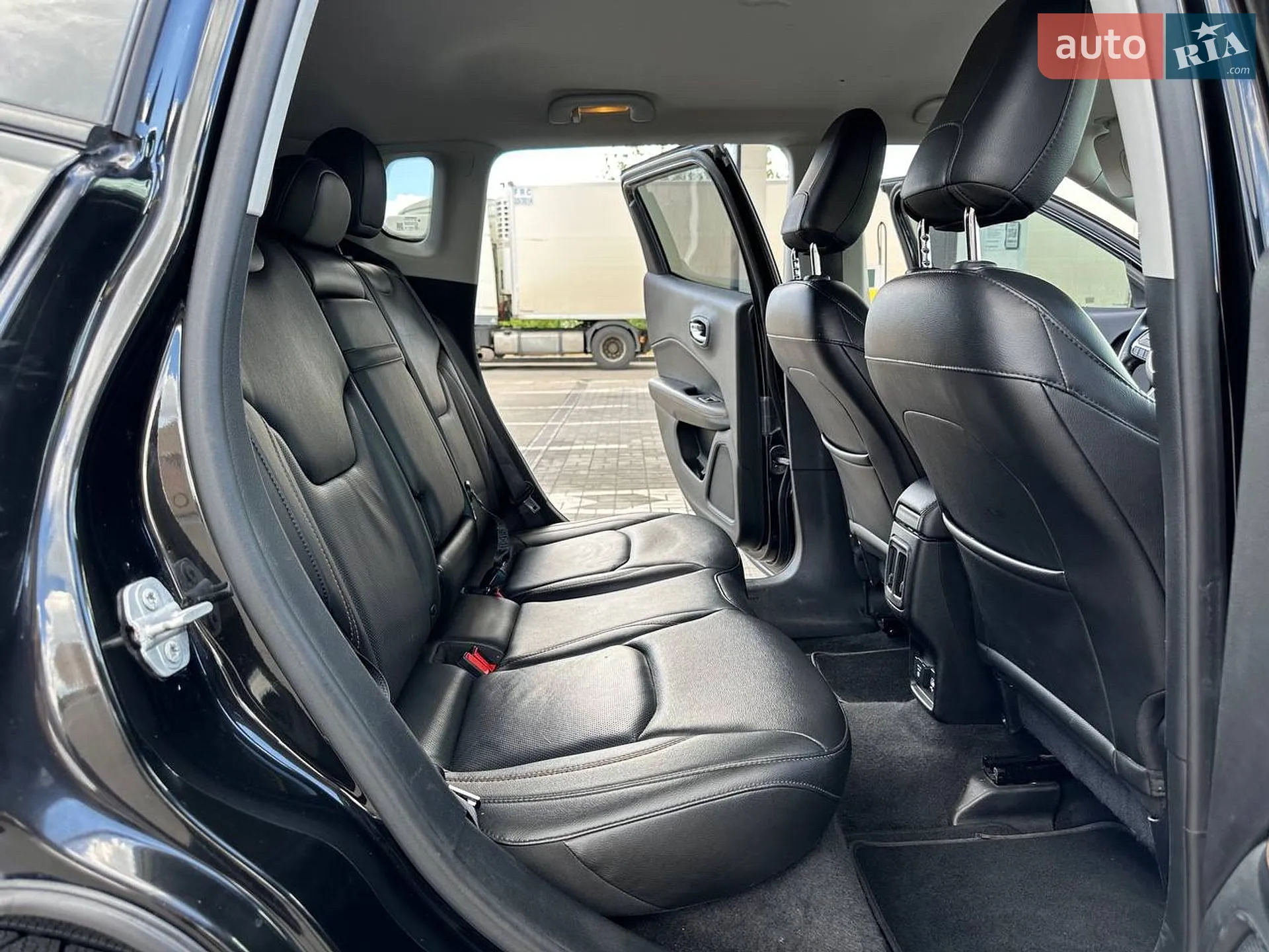 2018 Jeep Compass - мініатюра 15