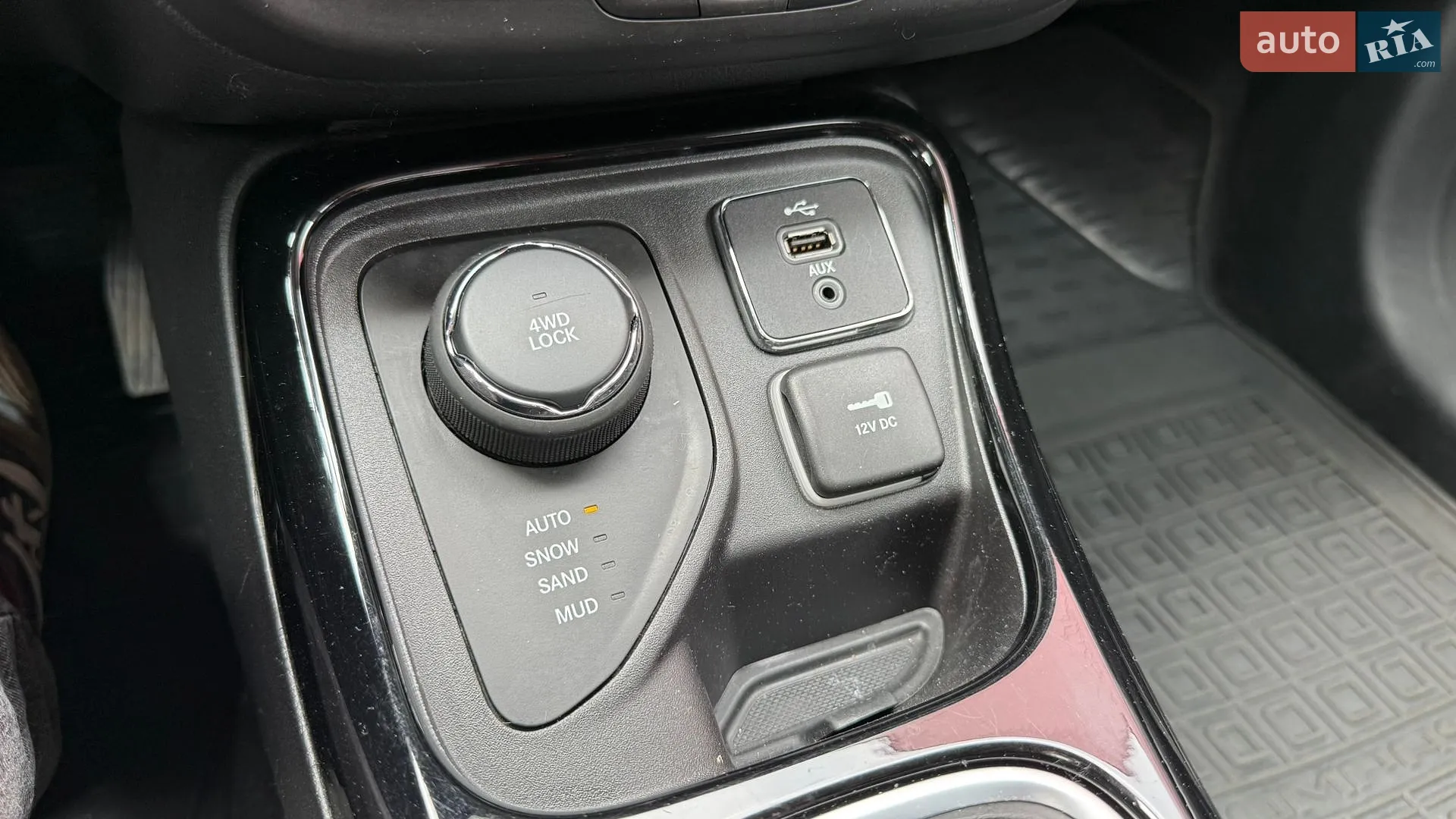 2018 Jeep Compass - мініатюра 31