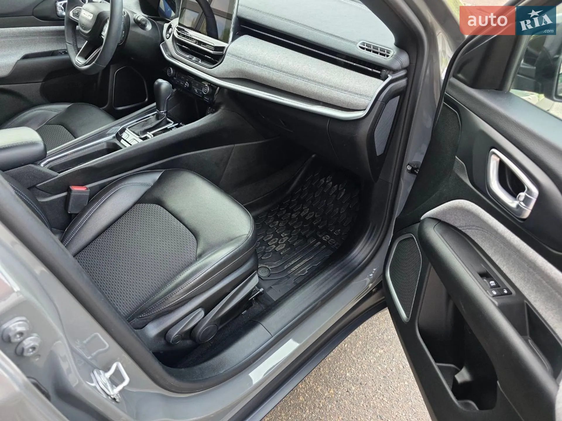 2023 Jeep Compass - мініатюра 70