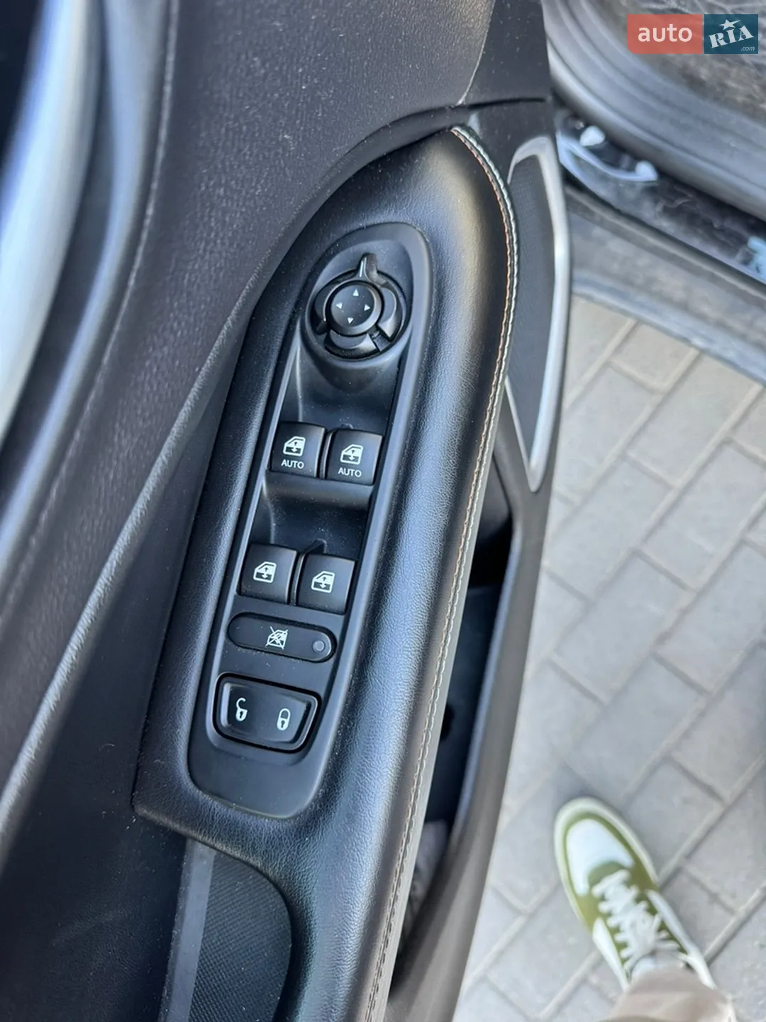 2017 Jeep Compass - мініатюра 11