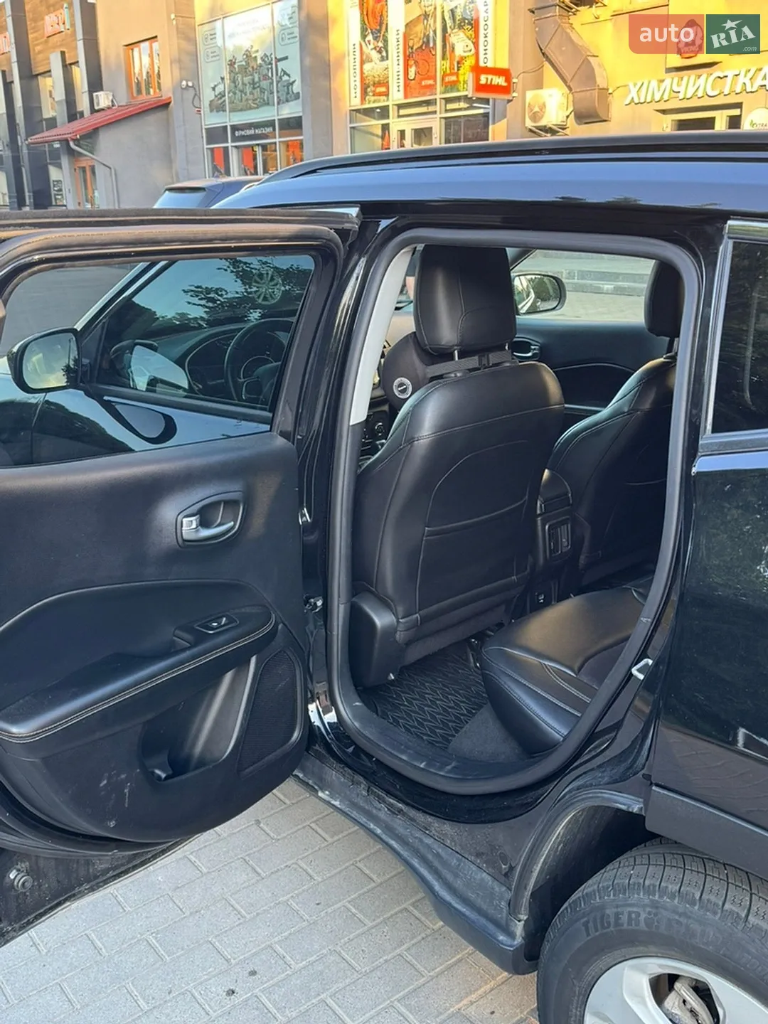 2017 Jeep Compass - мініатюра 16