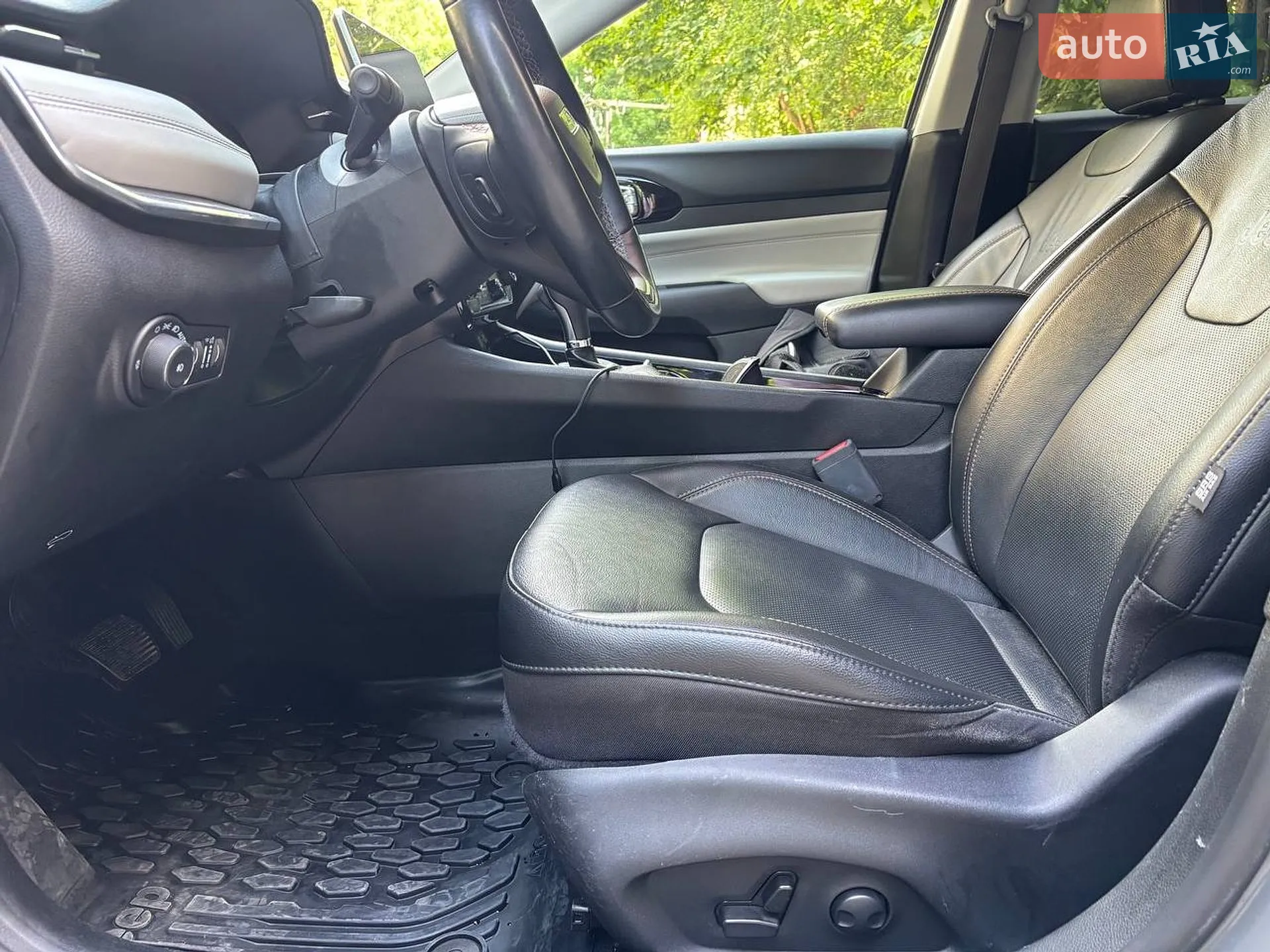 2022 Jeep Compass - мініатюра 23