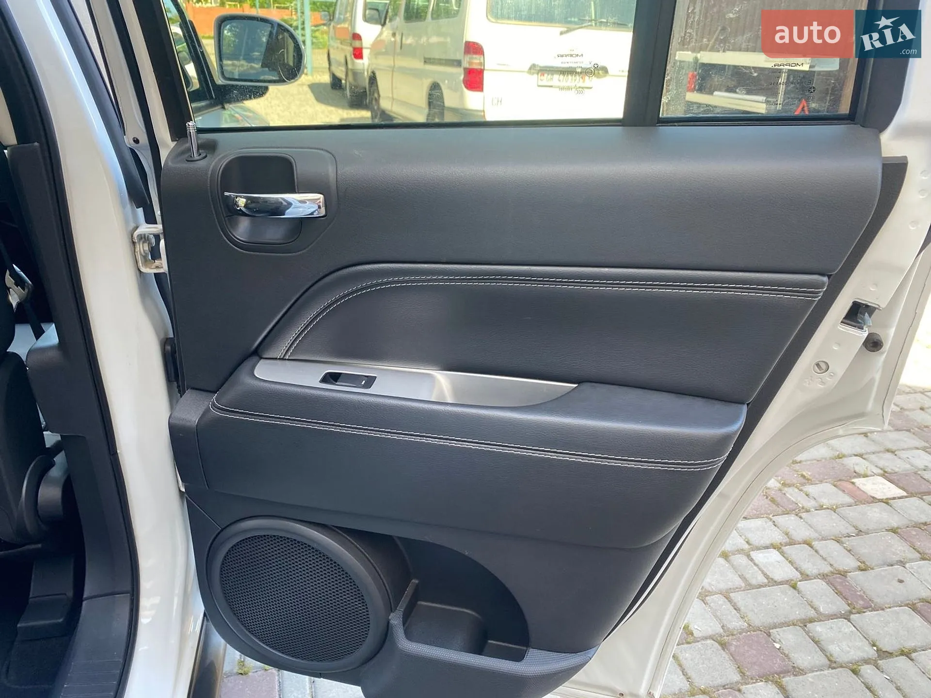 2014 Jeep Compass - мініатюра 28