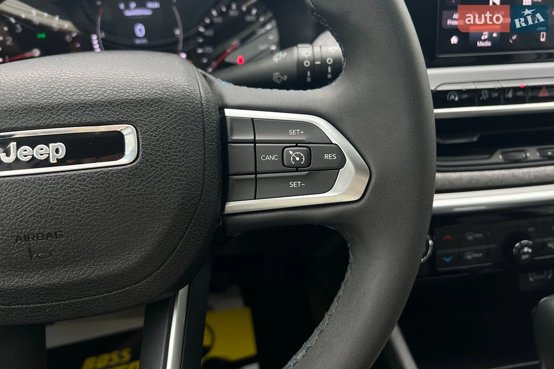 2022 Jeep Compass - мініатюра 12