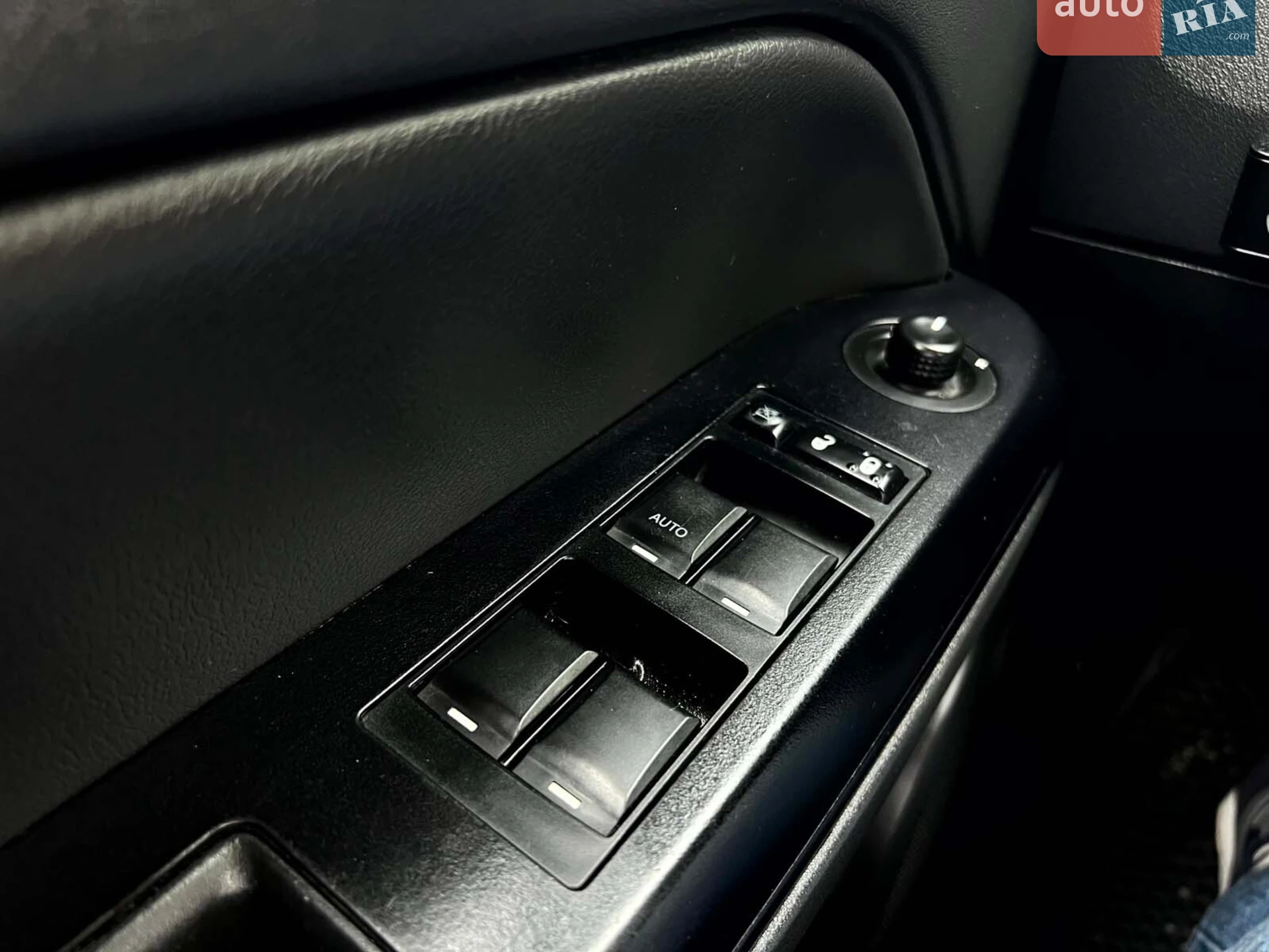 2012 Jeep Compass - мініатюра 10