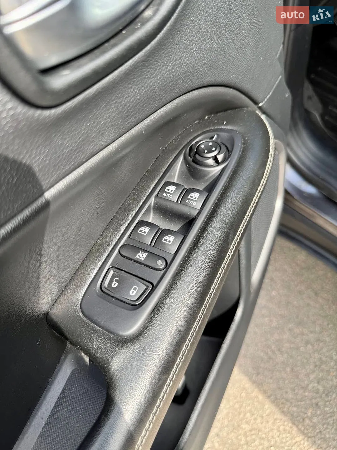 2020 Jeep Compass - мініатюра 8