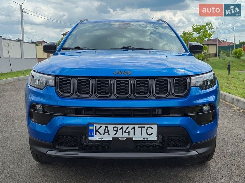 2024 Jeep Compass, VIN 3C4NJDBN3RT117722:plate — zdjęcie 1 (autoria)