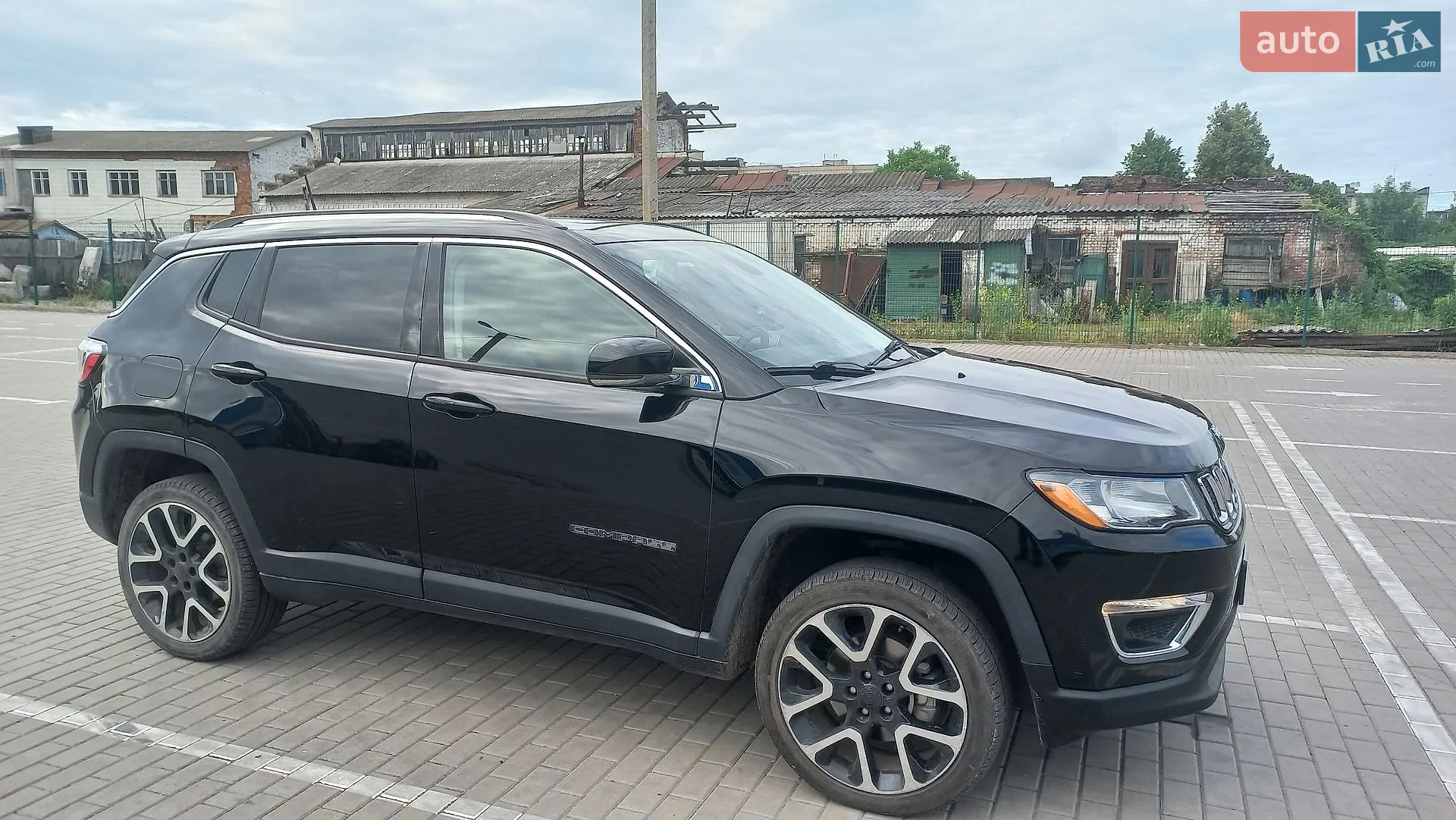 2017 Jeep Compass - мініатюра 3