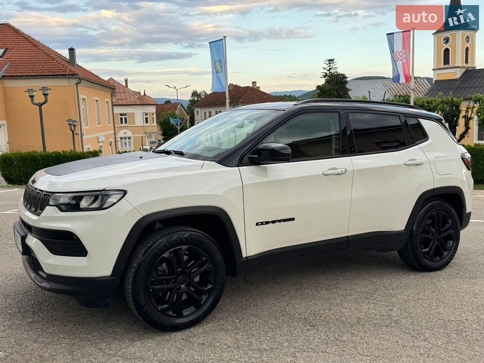 2022 Jeep Compass - мініатюра 2