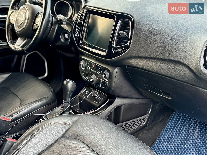 Внедорожник / Кроссовер Jeep Compass 2020 в Черновцах