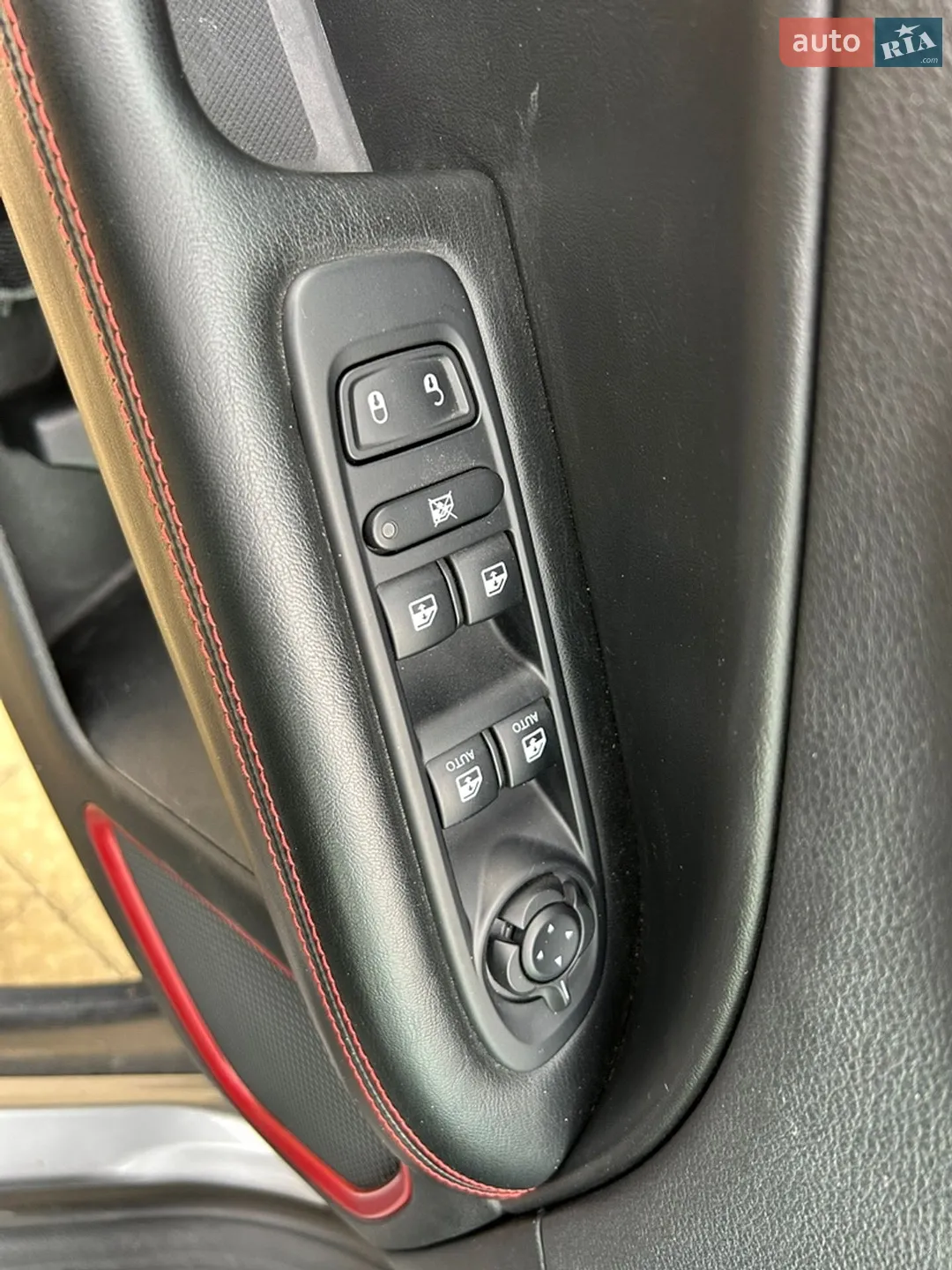 2019 Jeep Compass - мініатюра 23