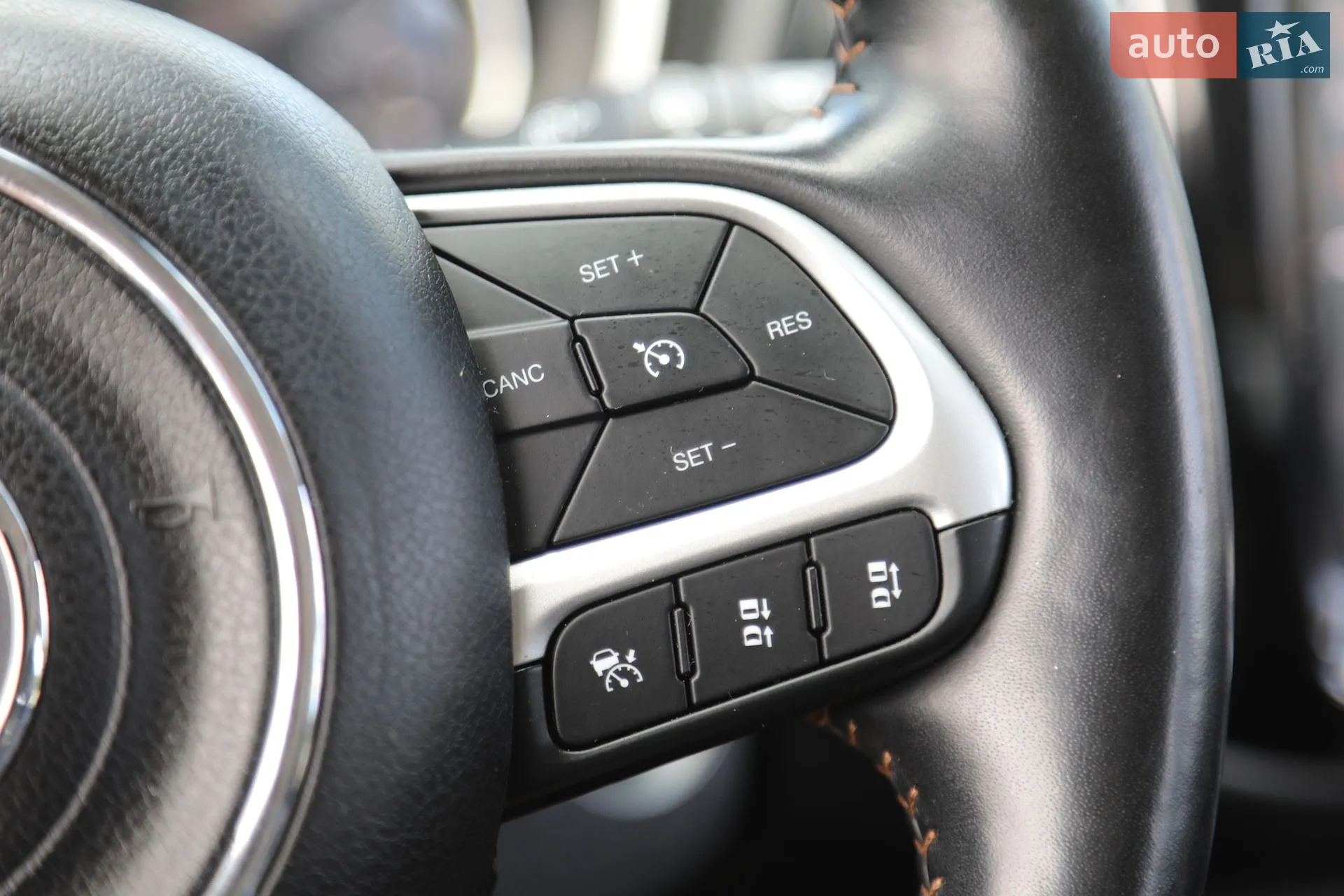 2020 Jeep Compass - мініатюра 27