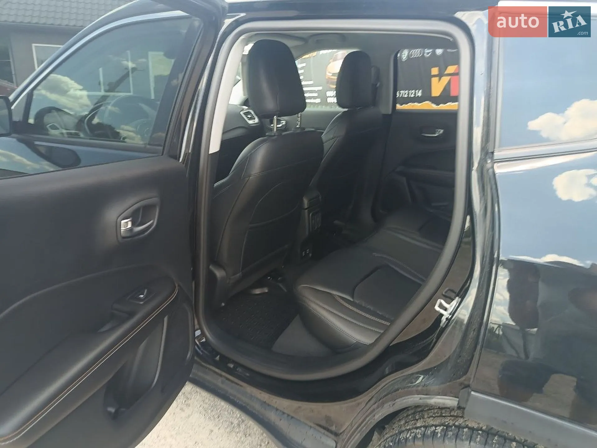 2017 Jeep Compass - мініатюра 9