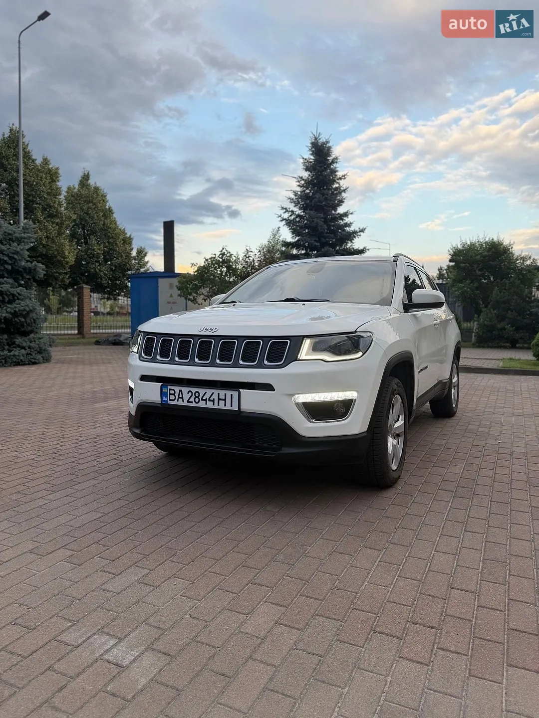 2018 Jeep Compass - мініатюра 2