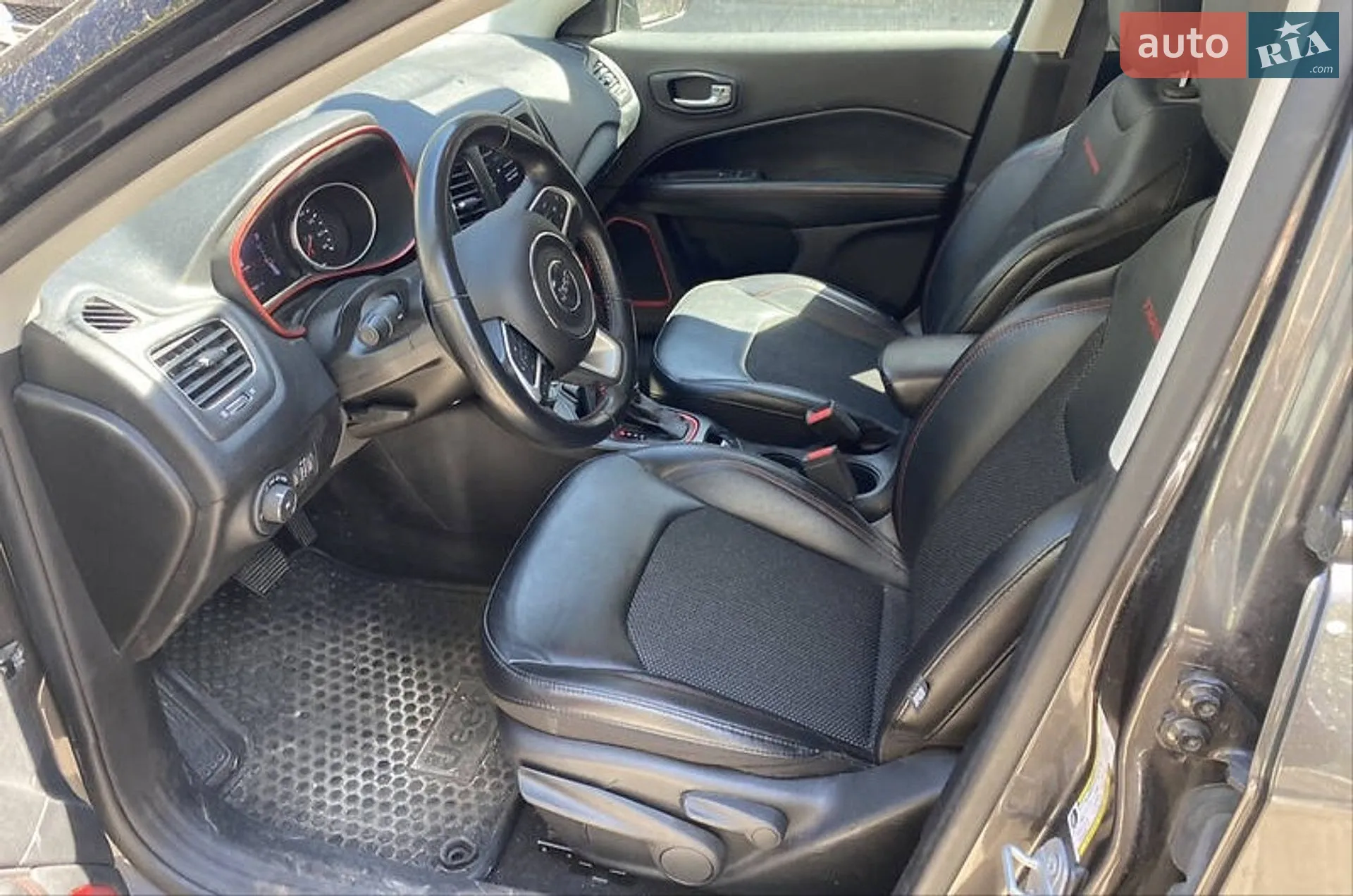 2019 Jeep Compass - мініатюра 8