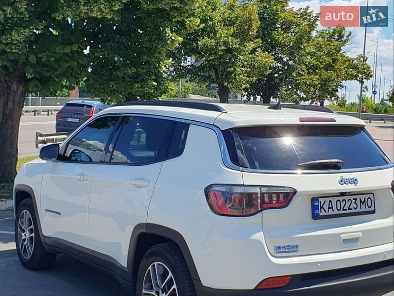 Позашляховик / Кросовер Jeep Compass 2017 в Києві