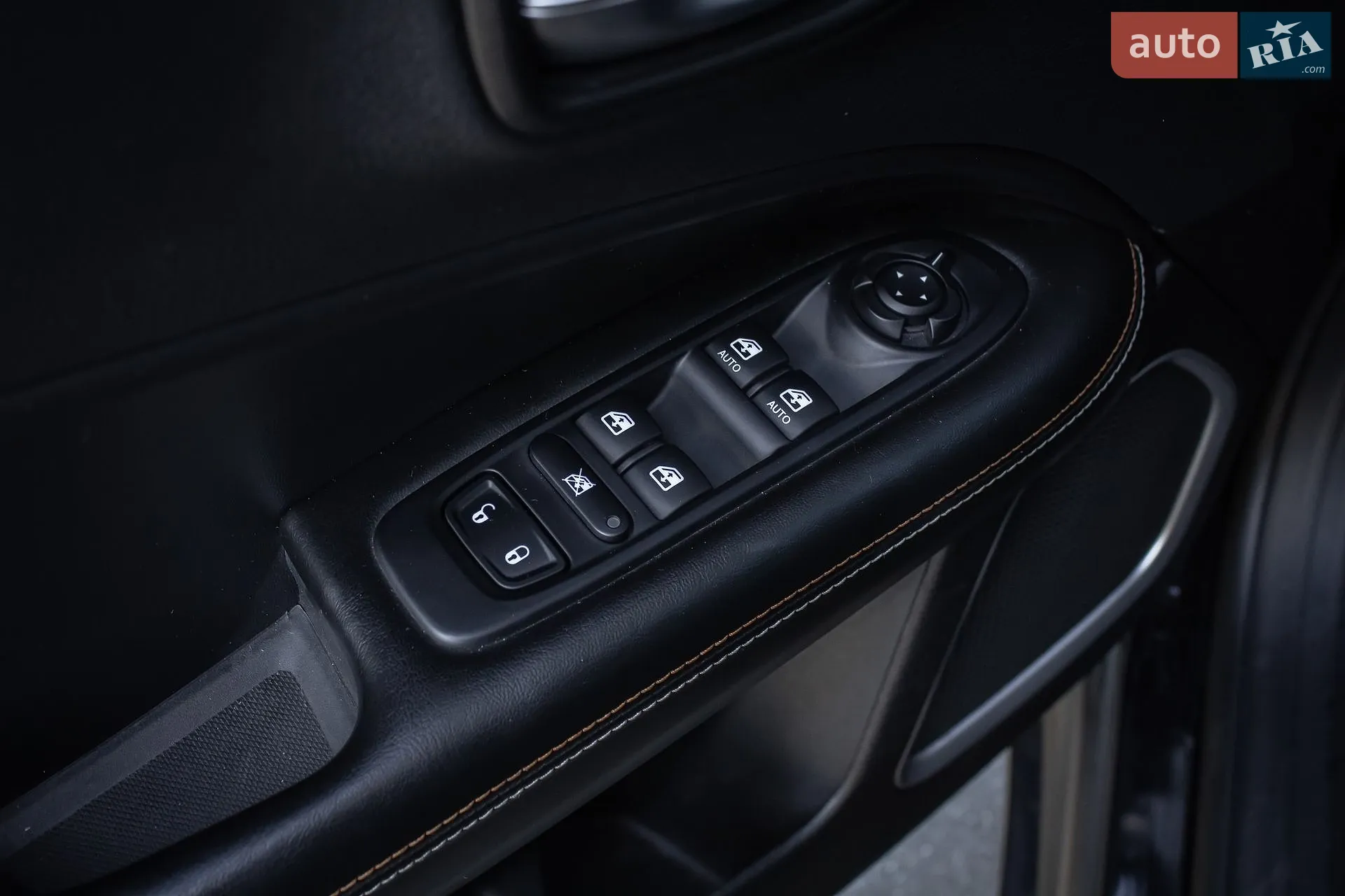 2017 Jeep Compass - мініатюра 34