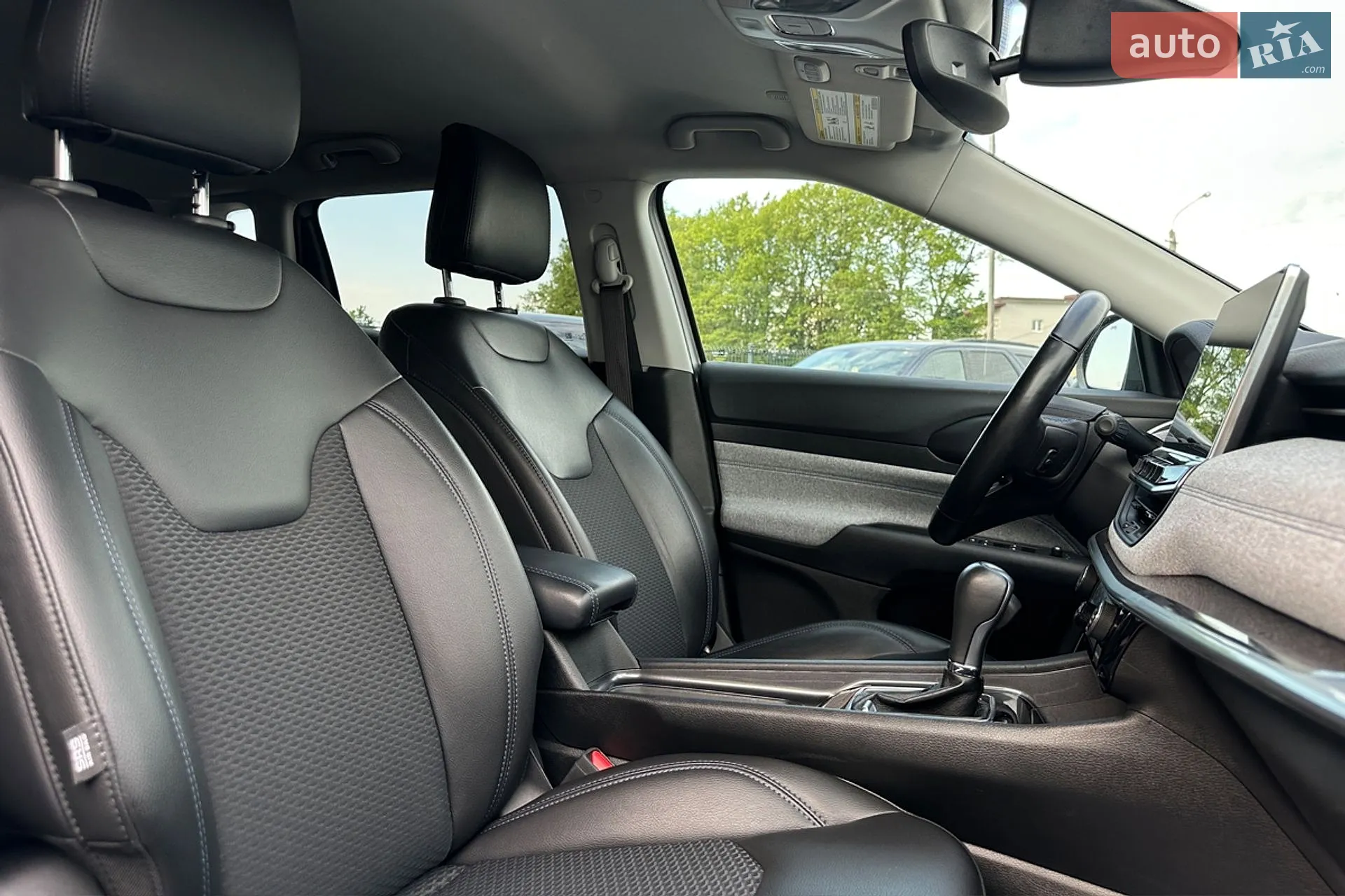 2022 Jeep Compass - мініатюра 21