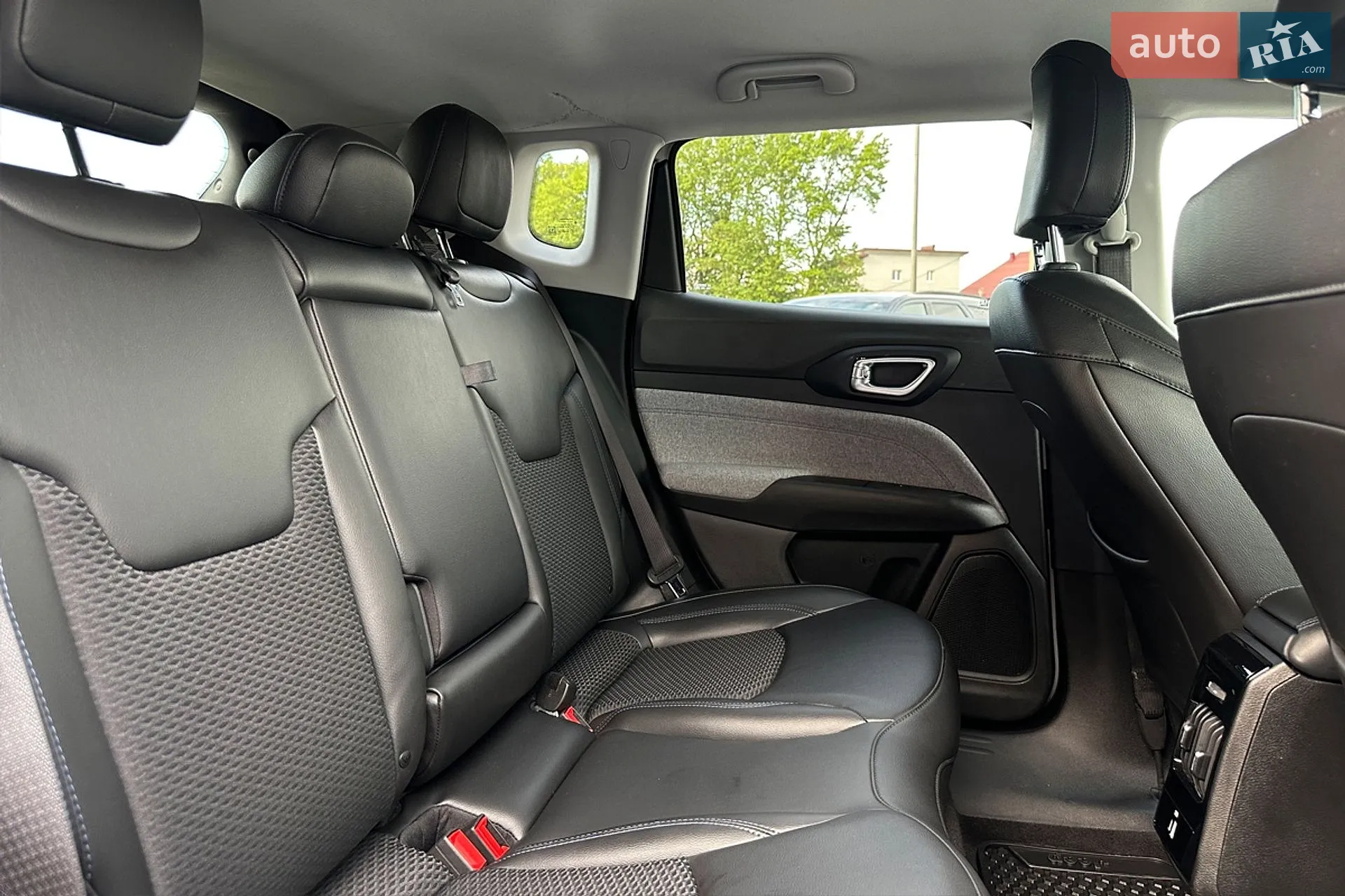 2022 Jeep Compass - мініатюра 24