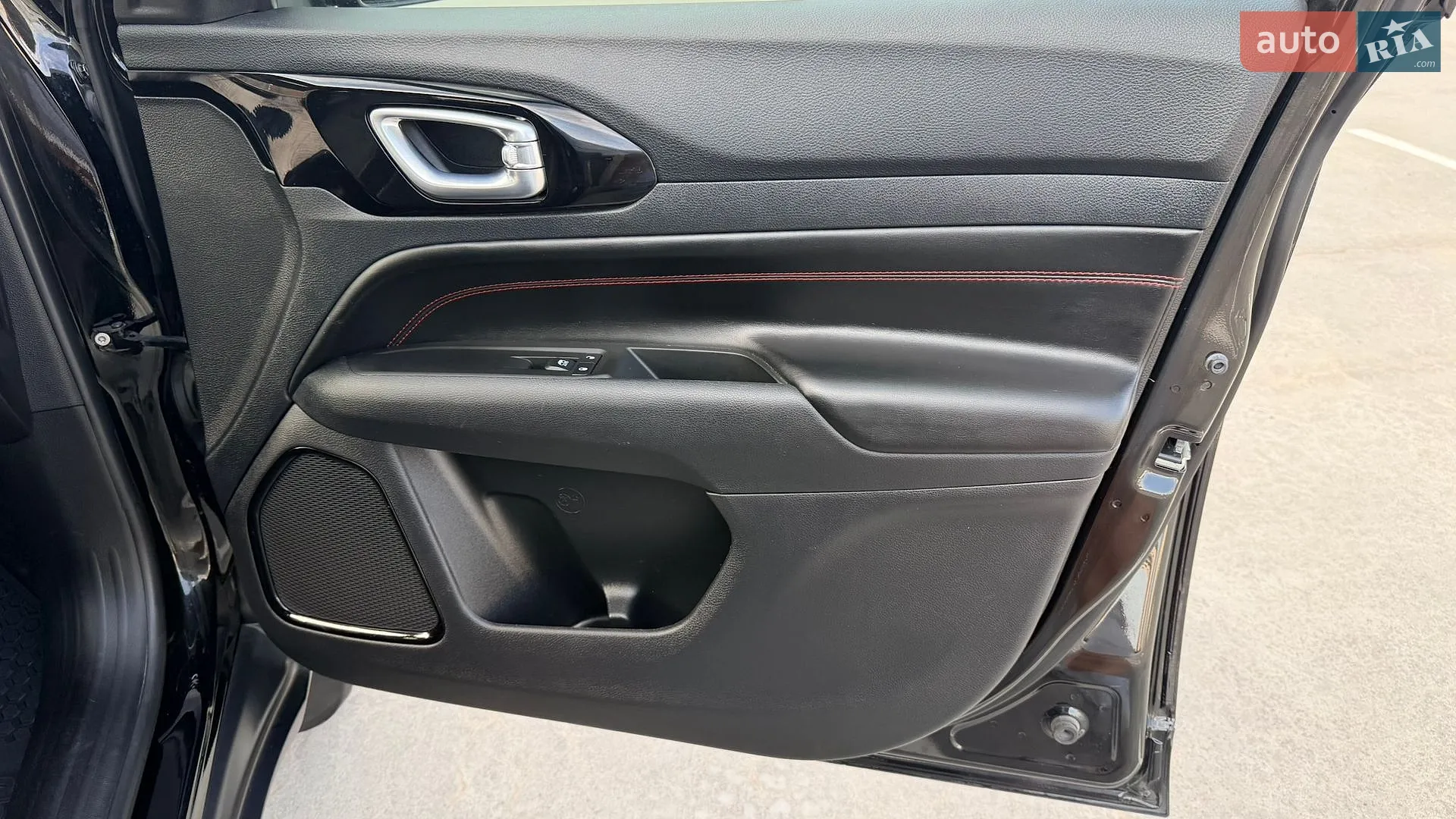 2021 Jeep Compass - мініатюра 27