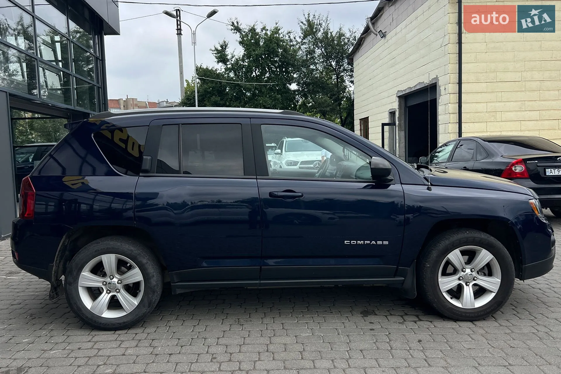 2016 Jeep Compass - мініатюра 8