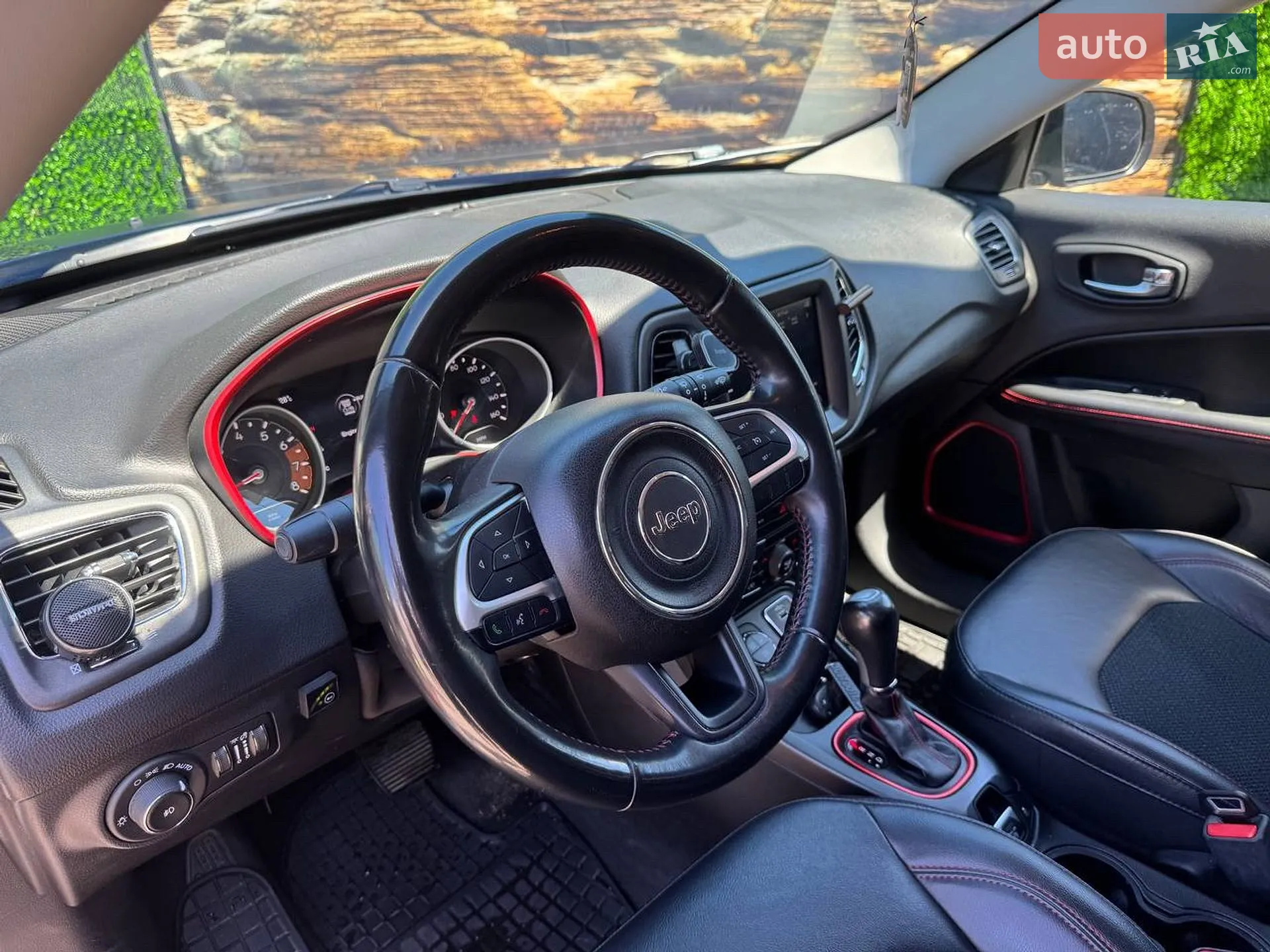 2019 Jeep Compass - мініатюра 29