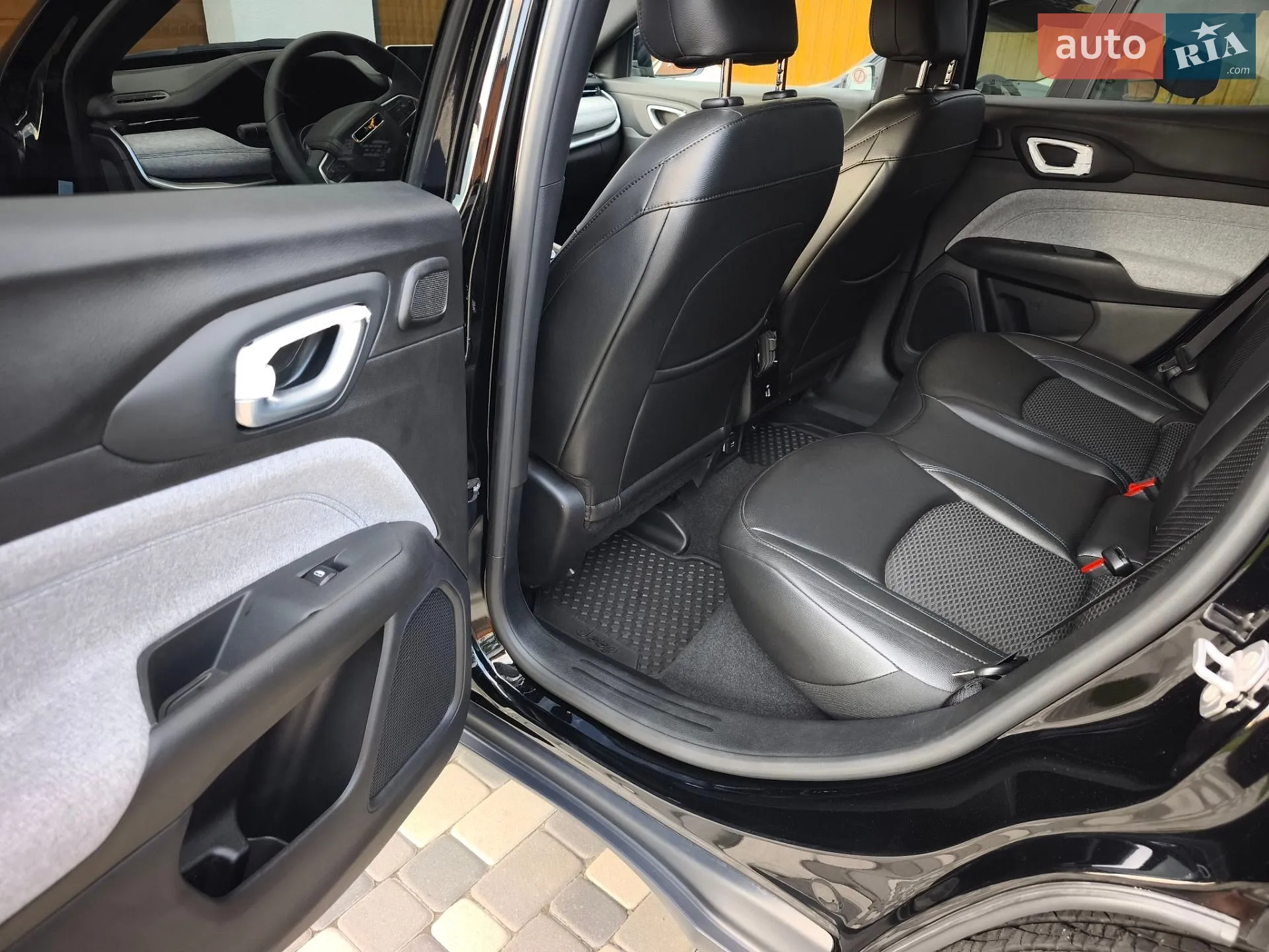 2024 Jeep Compass - мініатюра 15