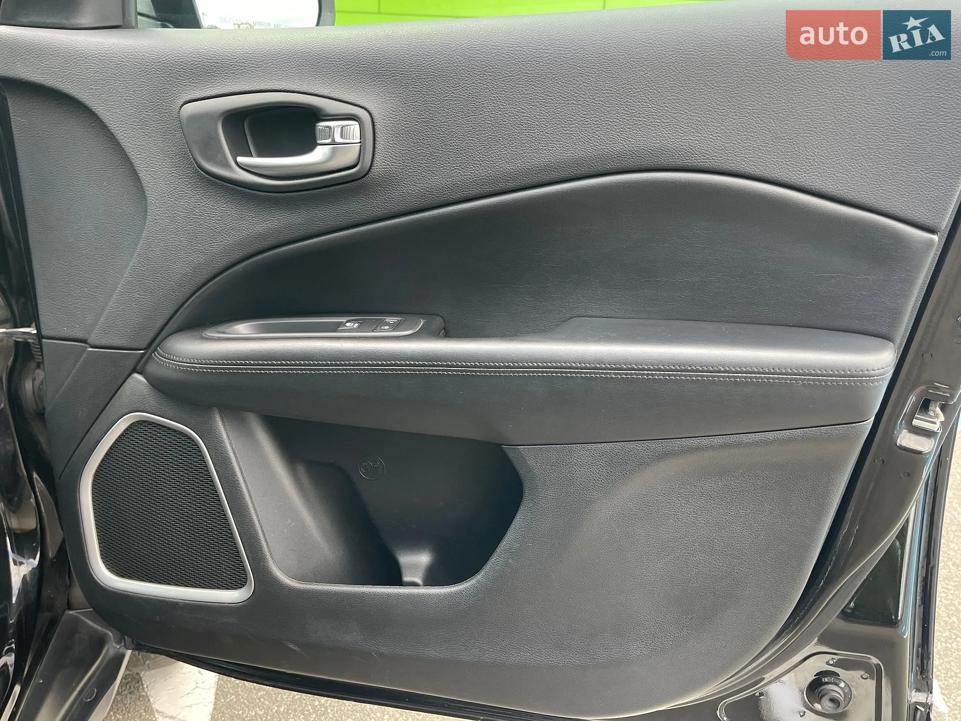 2018 Jeep Compass - мініатюра 27