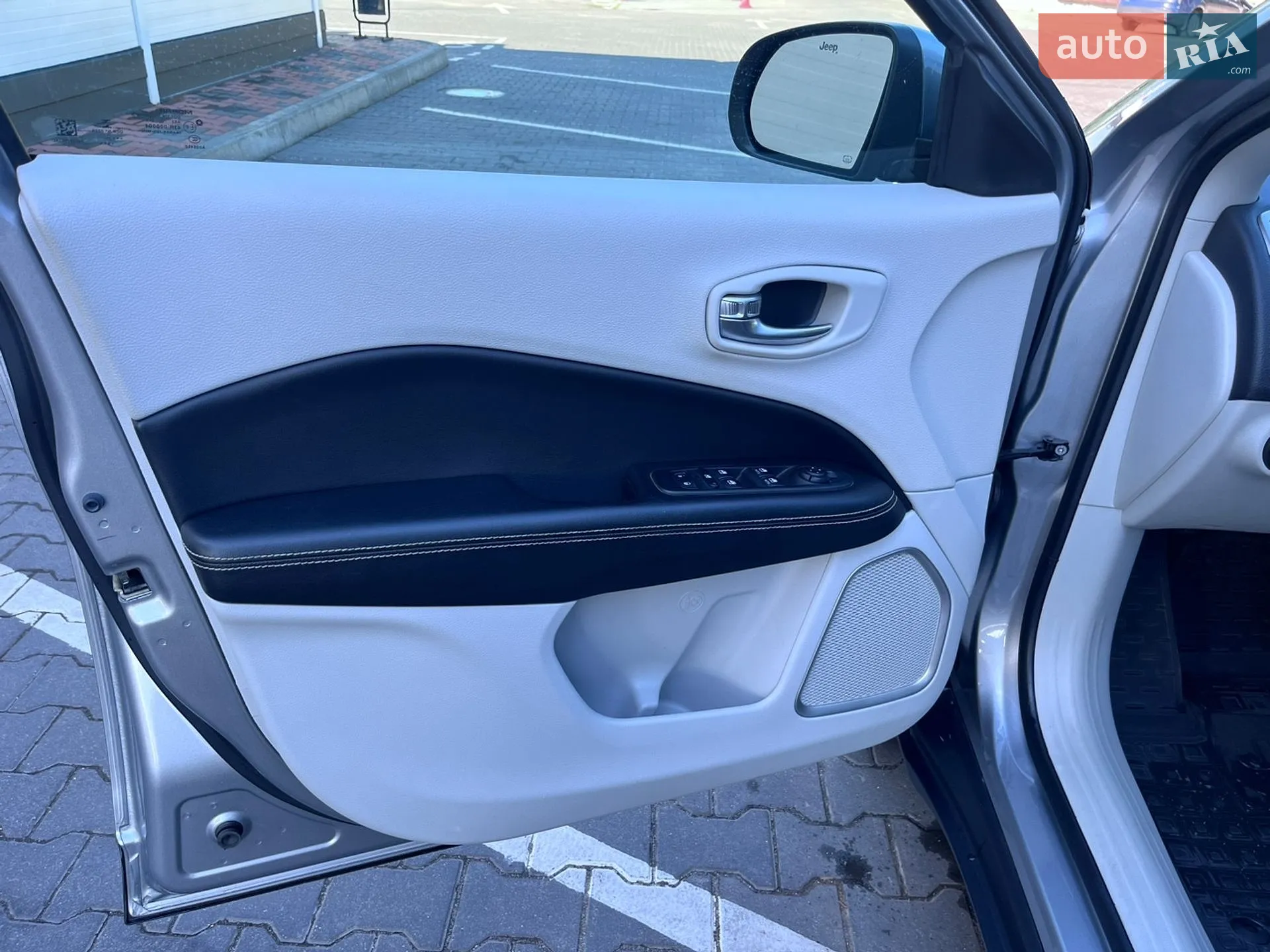 2019 Jeep Compass - мініатюра 15