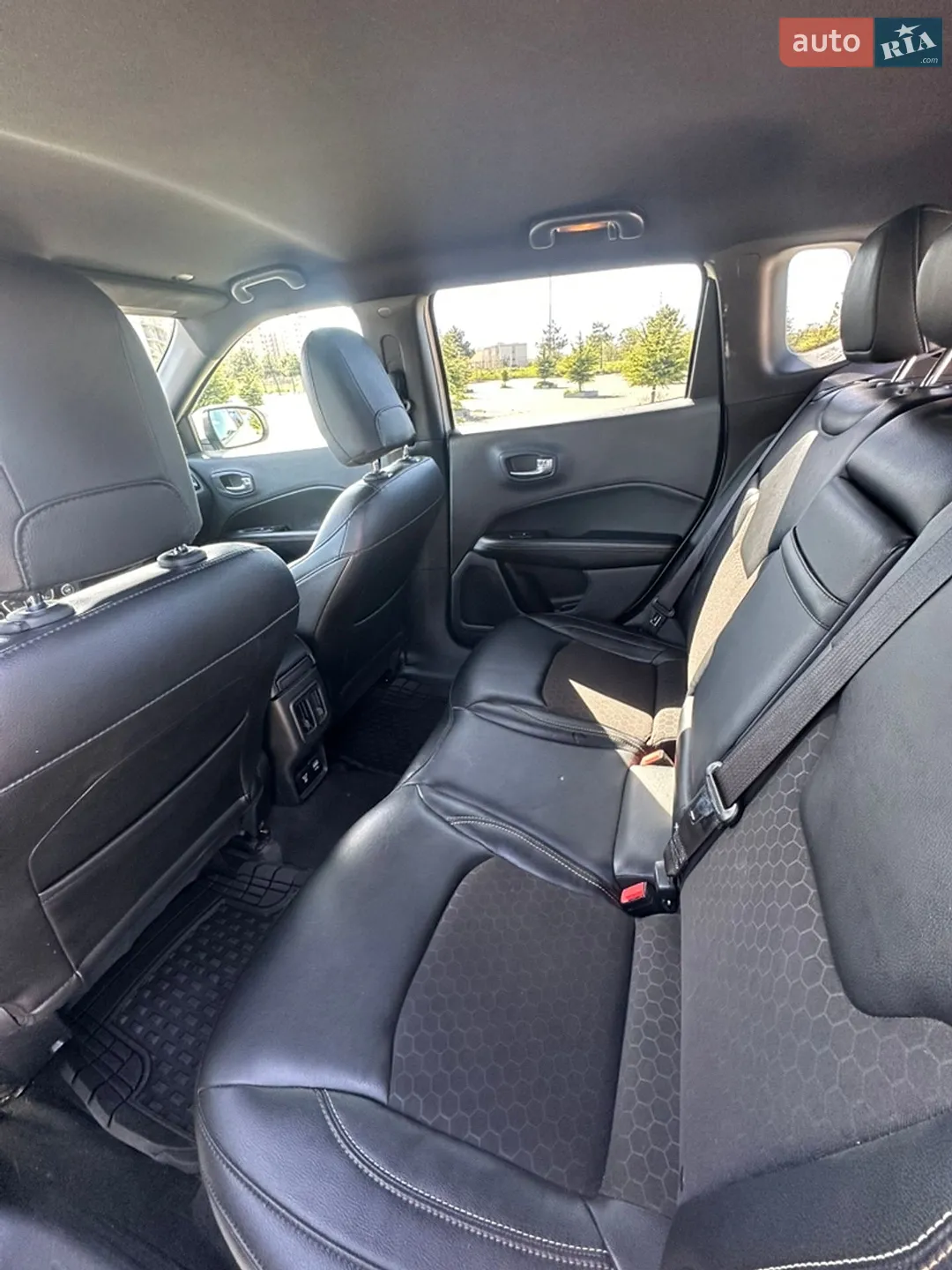 2020 Jeep Compass - мініатюра 9